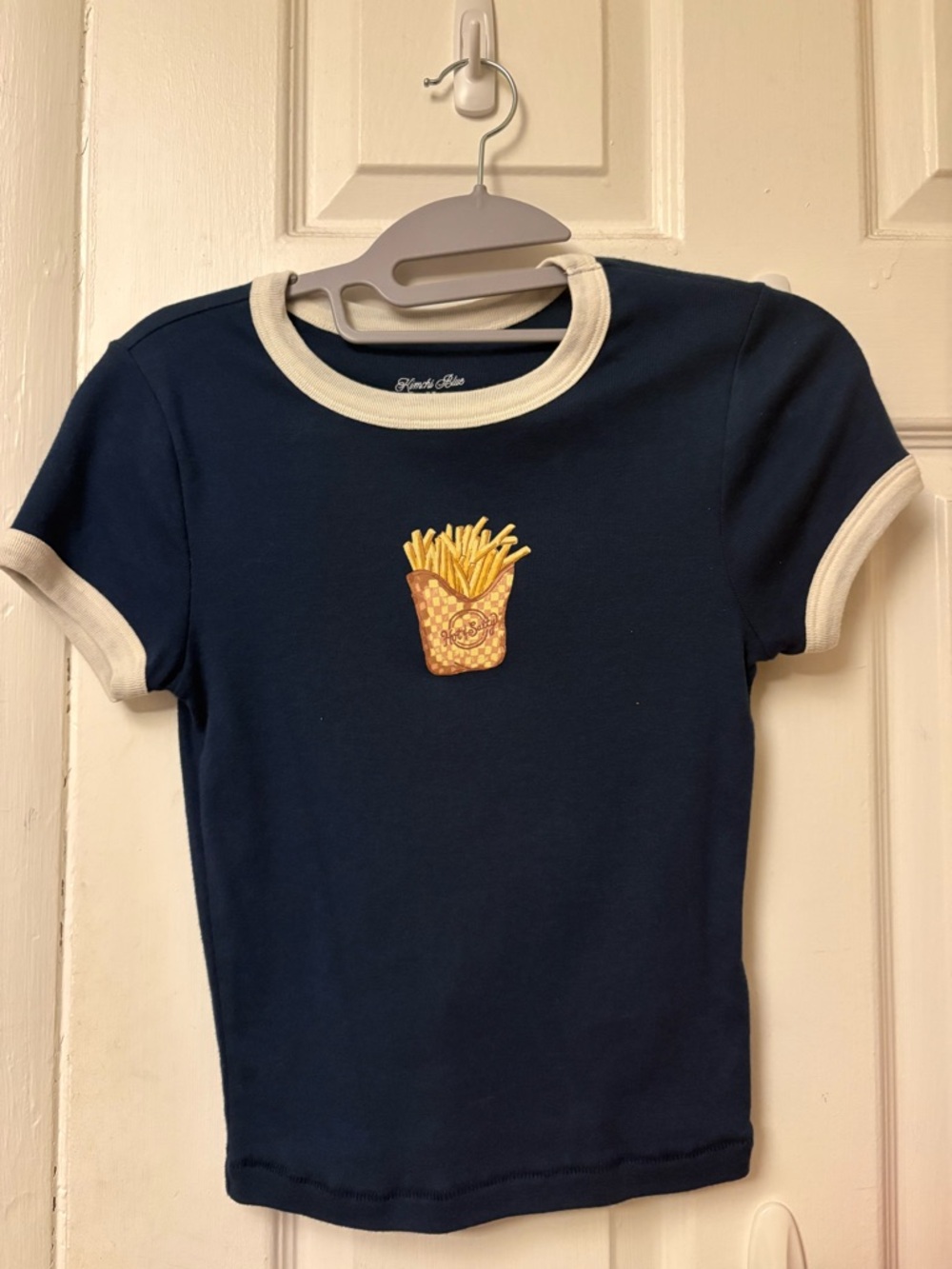 Urban Outfitters Kimchi Blue Women’s Too Perfect Fries Navy Ringer Tee - Picture 1 of 4